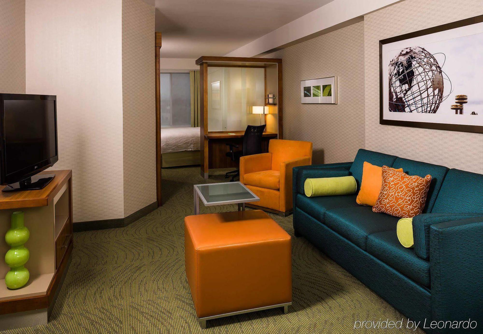 Springhill Suites By Marriott New York Laguardia Airport Екстер'єр фото